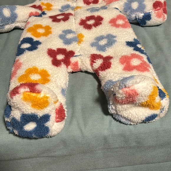 Little Me Bunting 3-6month *Excellent condition” - Picture 4 of 6